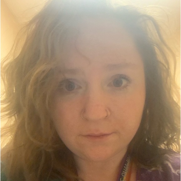 Meet your Posher, Sarah - Picture 1 of 1